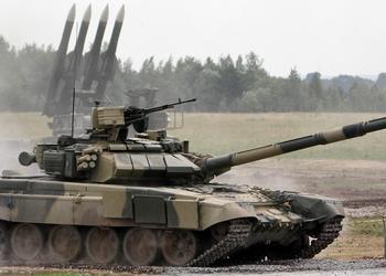 Украинские FPV-дроны за $500 уничтожили шесть российских танков Т-90, Т-80 и Т-72 на миллионы долларов
