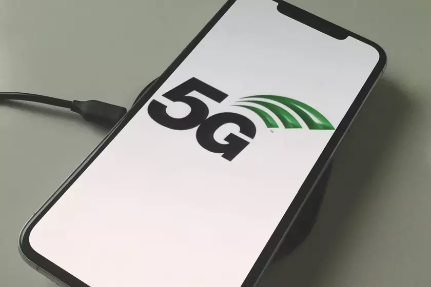Qualcomm и Samsung отказались поставлять Apple 5G-модемы, поэтому iPhone с 5G выйдет не скоро