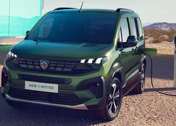 Peugeot распространила восьмилетнюю гарантию на все электромобили