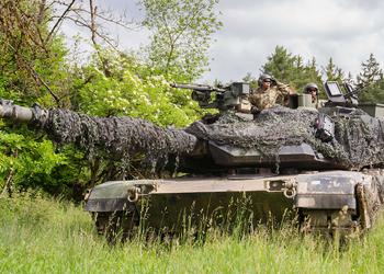 Украинские танкисты показали как тренируются на американских танках M1A1 Abrams