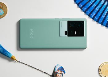 Не дожидаясь презентации: vivo показала как будет выглядеть новый флагманский смартфон iQOO 11S