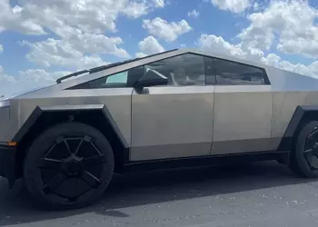 Tesla передумала штрафовать на $50 000 покупателей Cybertruck, которые смогут перепродать электрический пикап в течение года после покупки