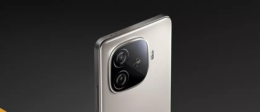 iQOO Neo 10R: новый уровень мощной игры со Snapdragon 8s Gen 3