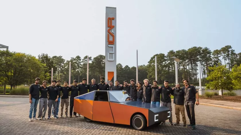 Прототип солнечного электромобиля BMW Deep Orange 17