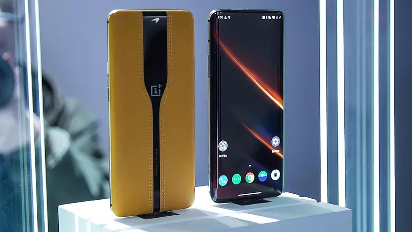 Инсайдер: OnePlus представит на MWC 2023 загадочный концептуальный смартфон