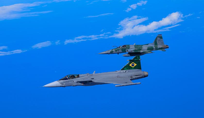 நார்த்ராப் F-5EM/FM மற்றும் A-1 Centauro ஐ மாற்ற ஐந்து F-39 போர் விமானங்களை பிரேசில் விரைவில் இயக்க உள்ளது