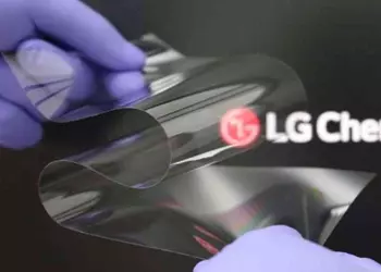 Твердый, как стекло, и без складок: LG представила новый дисплей для складных смартфонов