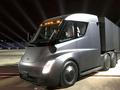 Нехватка чипов задержала дебют Tesla Semi