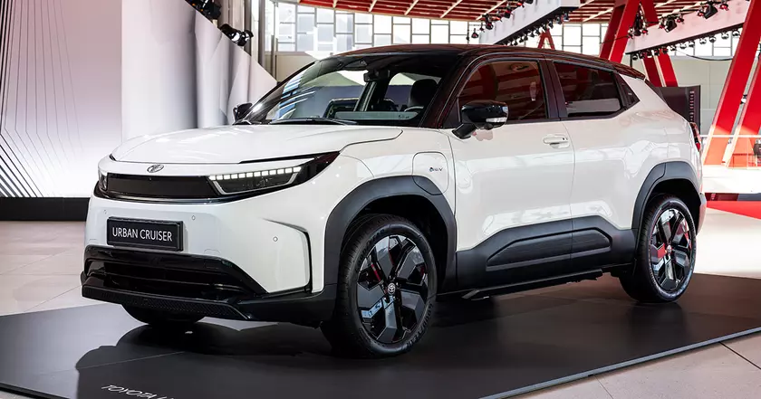 Toyota Urban Cruiser: осенний дебют на европейских дорогах в 2025 году.