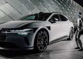 Zeekr follows BYD in installing autopilot systems on its cars for free