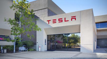 Tesla pagherà 42 milioni di dollari per un incidente con la sua vettura