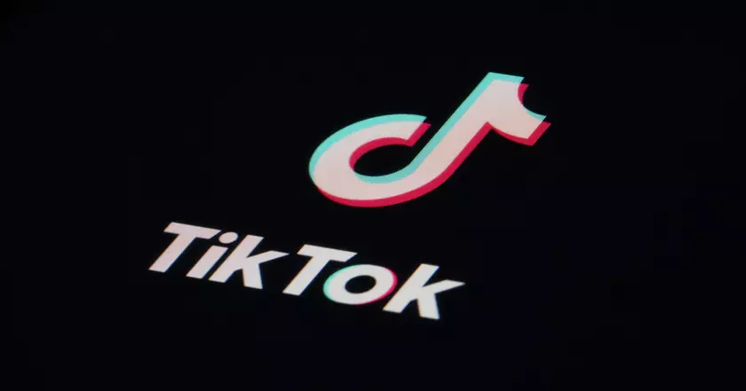 TikTok привлекает подростков для защиты платформы в США