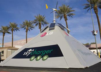 LG SkyCharger: экологически чистая зарядная станция для мобильных телефонов (видео)