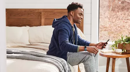 Fitbit розробляє компактний гаджет для вимірювання артеріального тиску на пальці (фото)