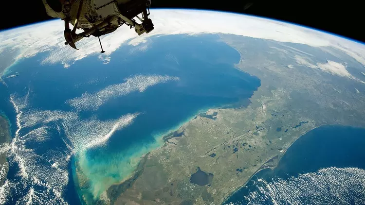 Штучний інтелект на орбіті: як NASA ...