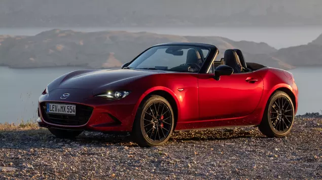 Mazda admits that MX-5 may retain ...