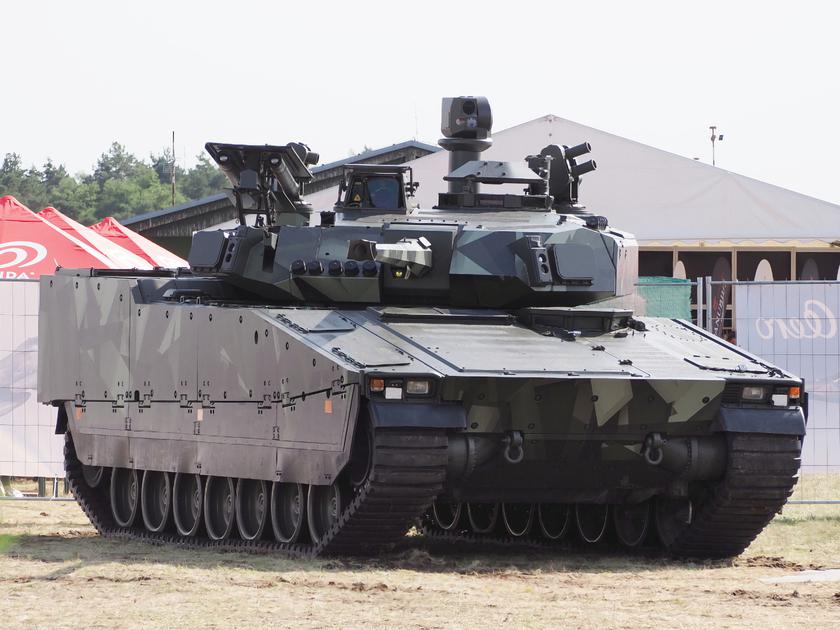 Швеция покупает у BAE Systems новую партию боевых машин пехоты CV90 для Украины
