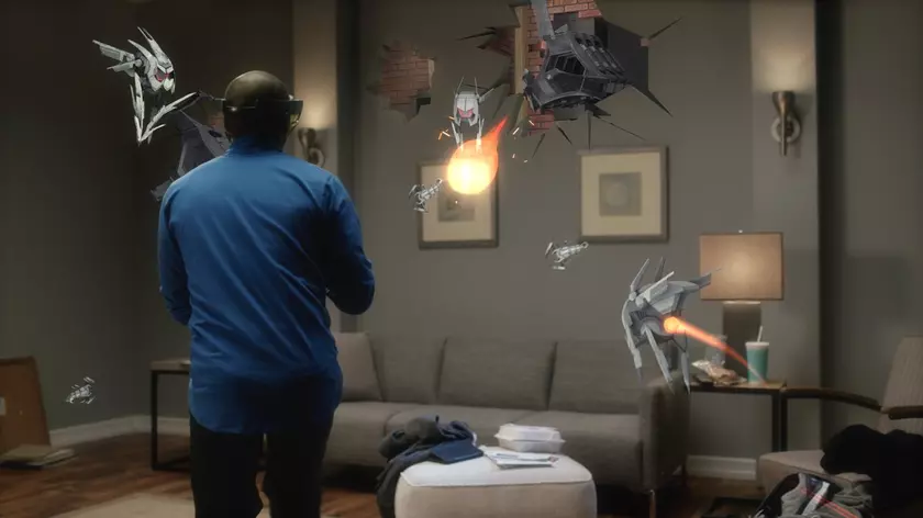 Стали известные технические характеристики шлема Microsoft HoloLens