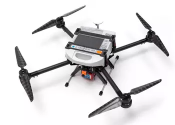 Российские ученые создали дрон-дефибриллятор