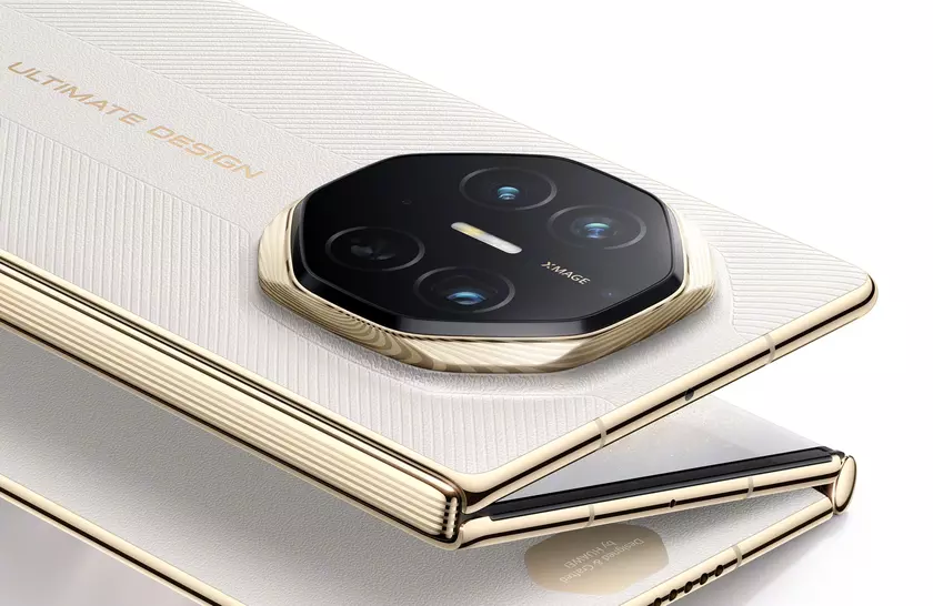 Explorando el Futuro Plegable: Primer Vistazo al Huawei Mate XTs