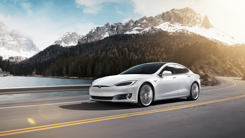 Tesla Model S стала первым в мире электрокаром с дальностью хода более 643 км по рейтингу EPA