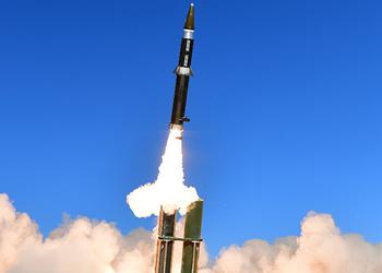 Американська компанія Lockheed Martin провела перші льотні тести гіперзвукової ракетної системи наземного базування