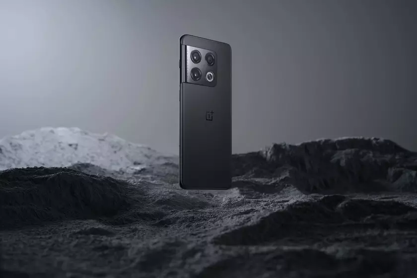 Слух: OnePlus расширяет линейку OnePlus 10 и готовит суперфлагман OnePlus 10 Ultra