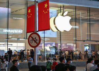 Поставка iPhone в Китай упала на 33%