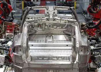 Tesla купила производителя сборочных роботов Perbix