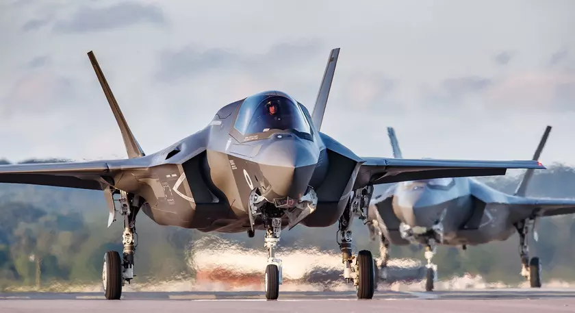 F-35 Lightning II впервые запустили ракеты AIM-120 AMRAAM, участвуя в учениях Arctic Challenge 2023