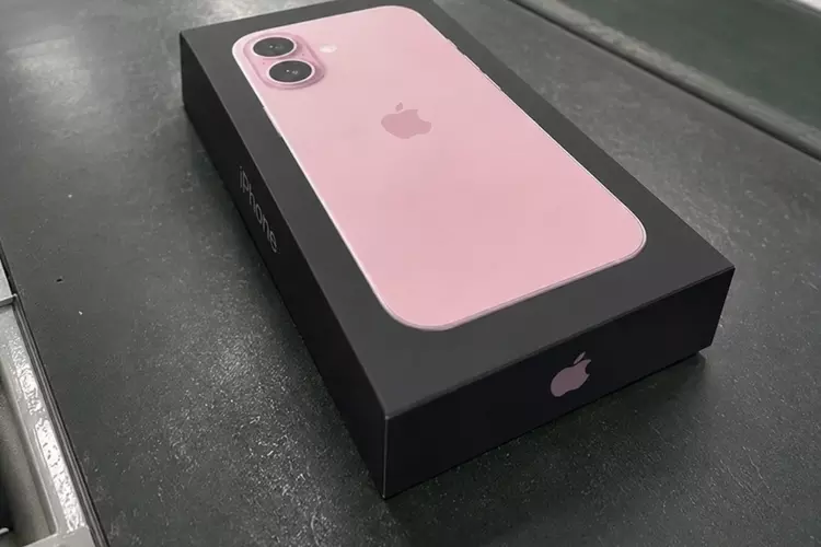 iPhone 18 в черной коробке: Apple готовит смену упаковки или это просто чья-то фантазия?