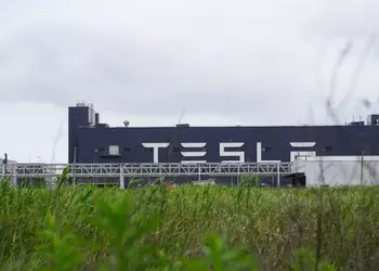 Tesla Gigafactory Shanghai хватило 13 месяцев, чтобы выпустить второй миллион электромобилей