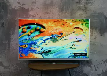 Для тех, кто хочет больше возможностей: обзор телевизора Philips 50PUS8545 с Ambilight
