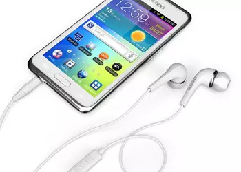 Портативный медиаплеер Samsung Galaxy S Wi-Fi 4.2 с IPS-дисплеем на 4.2 дюйма