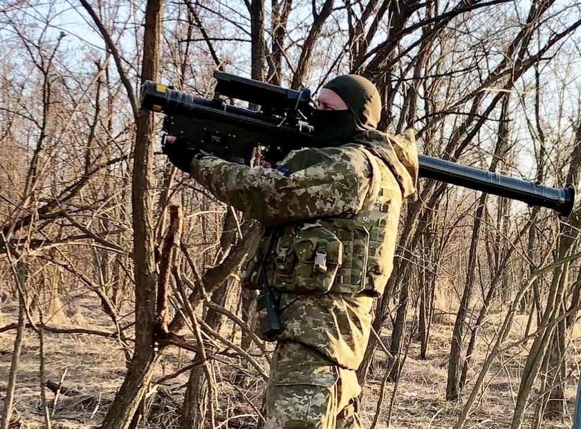 Украинские десантники сбили вражеские БПЛА "Орлан-10" и "Горизонт Эйр S-100" с помощью ПЗРК Stinger и Starstreak