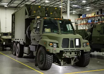 Компания Palantir начала поставлять армии США грузовики с искусственным интеллектом