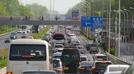 Le rival chinois de Tesla est autorisé à déployer des drones à Pékin