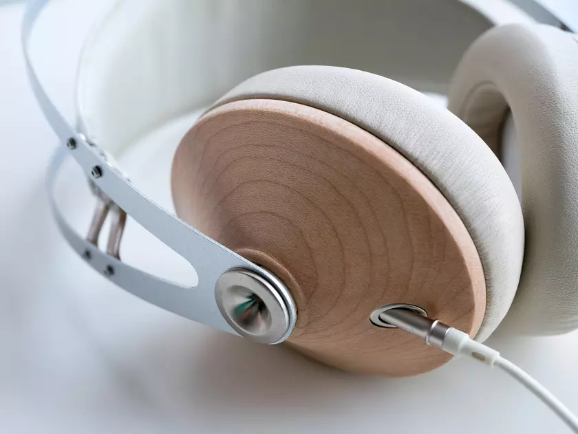 Весело и вкусно: обзор наушников Meze 99 Classics