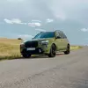 Мініатюра BMW X7 на природі