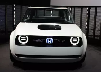 Honda показала миниатюрный электрокар Urban EV Concept