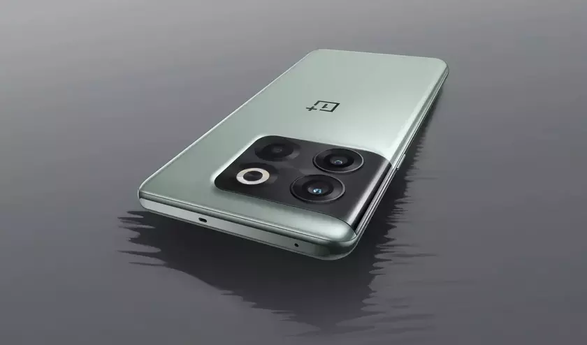 OnePlus 10T получил OxygenOS A.12: рассказываем, что нового и когда ждать прошивку