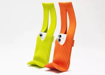 Смеялись, но покупали: всего за один день Apple распродала необычный аксессуар iPhone Pocket