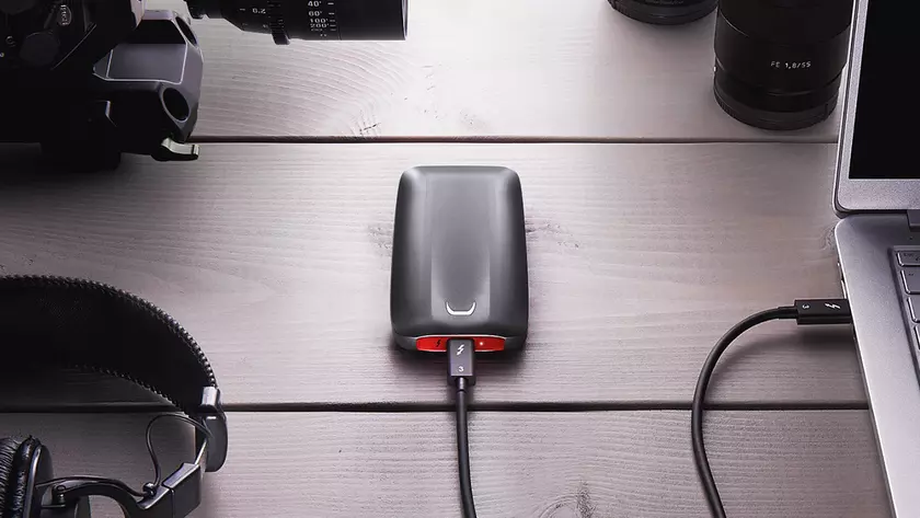 Samsung Portable SSD X5: стильный и быстрый карманный накопитель с ценой от $400