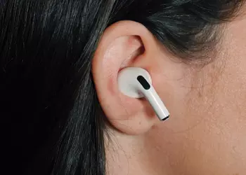 Future AirPods will be able to work like hearing aids, control temperature and posture