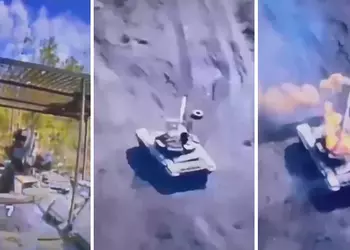 Украинский FPV-беспилотник стоимостью $500 совершил аккуратную посадку внутрь Т-72Б и сжёг российский танк