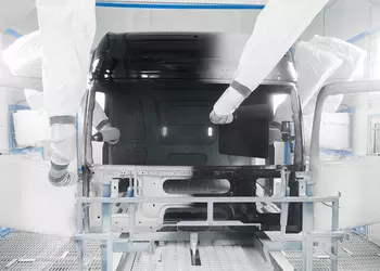 Завод Mercedes-Benz запустил инновационный метод покраски кабин грузовиков