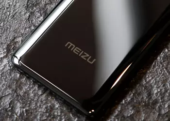 Новые изображения Meizu 17: старый дизайн, более узкие рамки