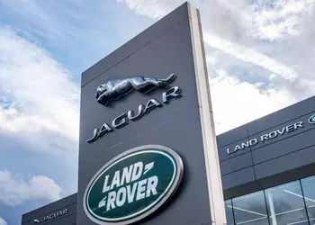 Правительство Великобритании гарантирует Jaguar Land Rover кредит £1,5 млрд на восстановление после кибератаки