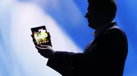 Samsung показала складний смартфон на CES 2019, але не всім