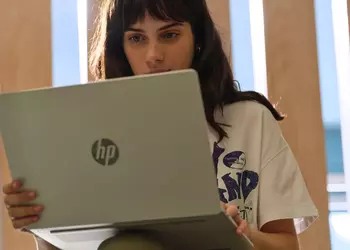 HP представила OmniBook 5 — линейку компактных и мощных ноутбуков, оптимизированных для работы с ИИ